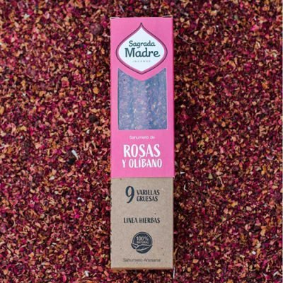 incienso hierbas rosas y olibano de sagrada madre