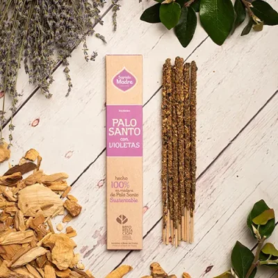 incienso palo santo con violetas sagrada madre